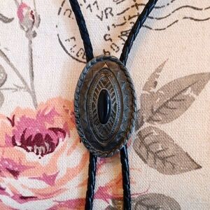 Vintage Bolo Tie Lariat Necklace with Southwestern flair 🍎